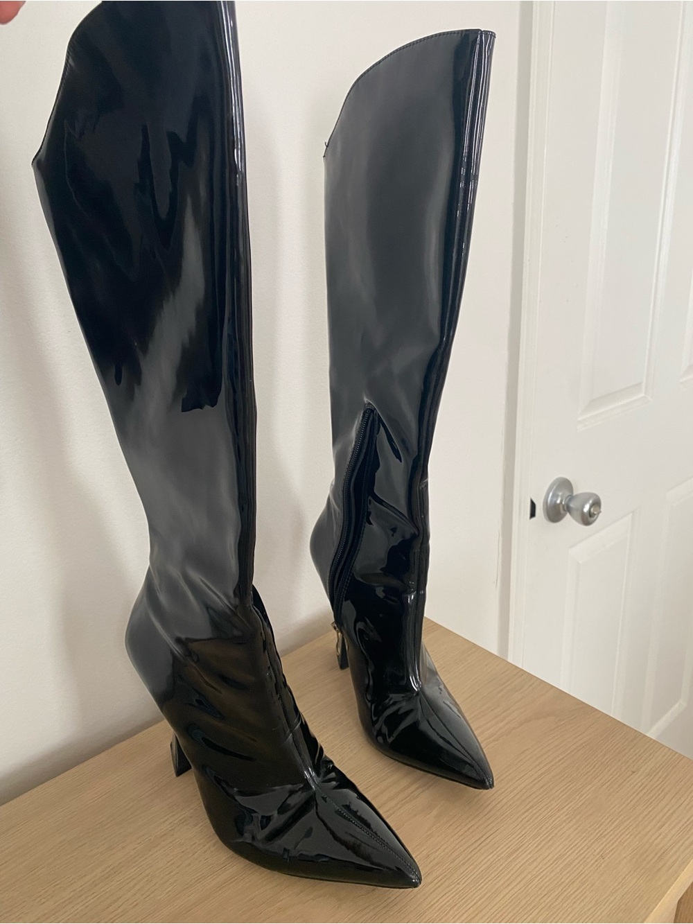 Source Unknown Black Patent Over-the-Knee Pointed Toe Boots